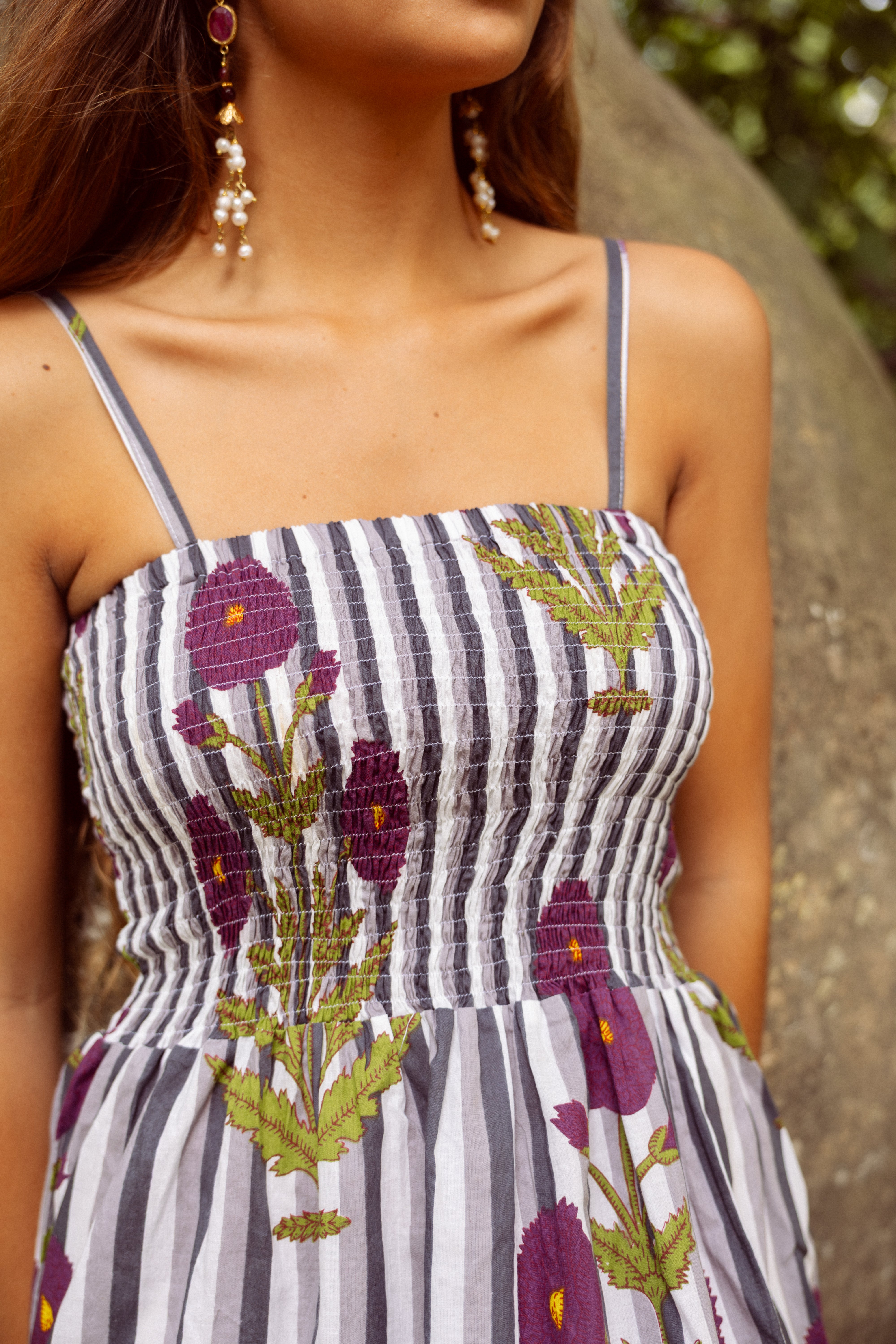 Vestido flores moradas